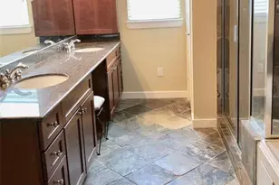 918 W 26th St, Houston, TX 77008 - Photo 9