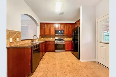 4710 Meadow Way Drive, Deer Park, TX 77536 - Photo 3