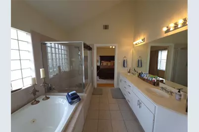 3574 Link Valley Drive, Houston, TX 77025 - Photo 37