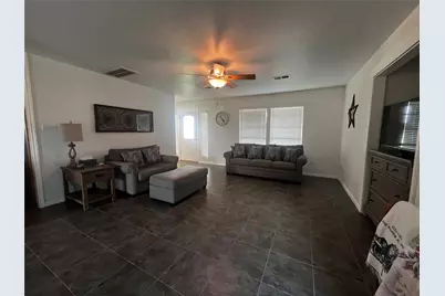 1100 Swiss Alp Hills Loop, Schulenburg, TX 78956 - Photo 11