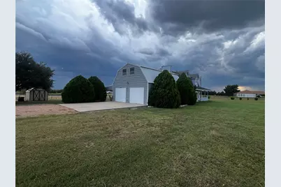 1100 Swiss Alp Hills Loop, Schulenburg, TX 78956 - Photo 7