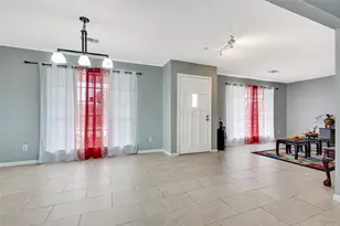 11826 Oceanview St, Houston, TX 77071 - Photo 9