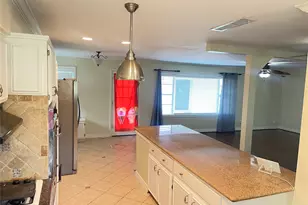 9602 Val Verde St, Houston, TX 77063 - Photo 11