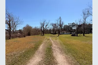 10217 Weldon Road, Freeport, TX 77541 - Photo 7