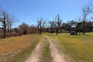 10217 Weldon Rd, Freeport, TX 77541 - Photo 7