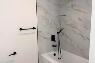 8018 Highmeadow Dr, Houston, TX 77063 - Photo 13