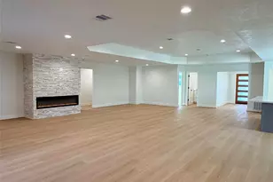 8018 Highmeadow Dr, Houston, TX 77063 - Photo 21