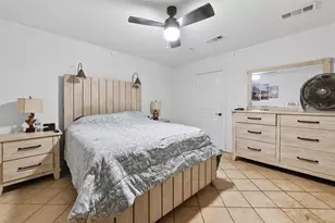 2708 Tallow St, Alvin, TX 77511 - Photo 33