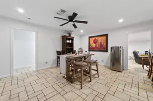 2708 Tallow St, Alvin, TX 77511 - Photo 11