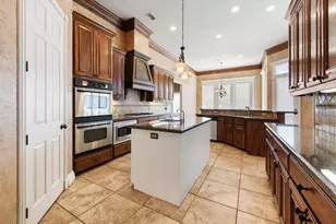 904 Plainfield Ct, College Station, TX 77845 - Photo 13