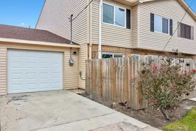 968 Park Meadow Drive, Beaumont, TX 77706 - Photo 19
