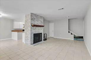 968 Park Meadow Dr, Beaumont, TX 77706 - Photo 3
