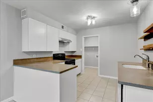 968 Park Meadow Dr, Beaumont, TX 77706 - Photo 7