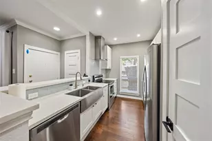 1201 Bering Dr, Houston, TX 77057 - Photo 17