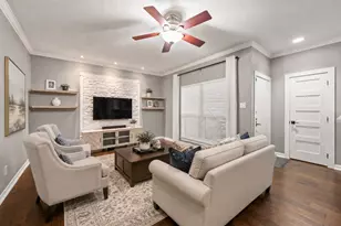 1201 Bering Dr, Houston, TX 77057 - Photo 1