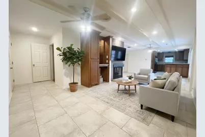 9655 Meadowcroft Drive, Houston, TX 77063 - Photo 17