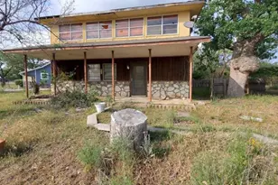 701 Oak Ln, Cottonwood Shores, TX 78657 - Photo 13