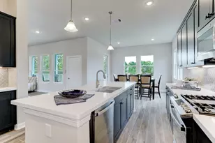 3921 Peacock Isle Dr, Dickinson, TX 77539 - Photo 13