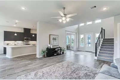 3921 Peacock Isle Drive, Dickinson, TX 77539 - Photo 9