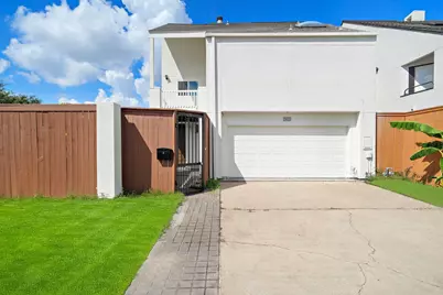 2922 Bering Drive, Houston, TX 77057 - Photo 1