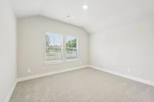 2010 Bluff Oak Ct, Conroe, TX 77304 - Photo 17