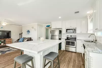 222 Sea Oats Drive, Surfside Beach, TX 77541 - Photo 5