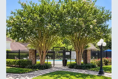 1539 Beaconshire Road, Houston, TX 77077 - Photo 17