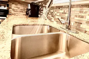 10075 Westpark Dr, Houston, TX 77042 - Photo 15