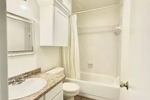 10075 Westpark Dr, Houston, TX 77042 - Photo 31