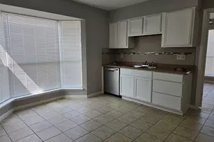 10806 Zircon Ct, Houston, TX 77099 - Photo 9