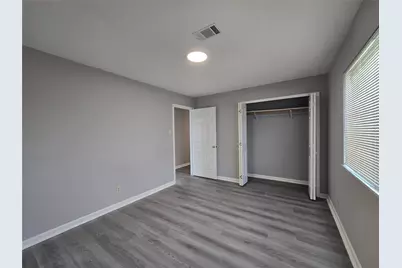 10806 Zircon Court, Houston, TX 77099 - Photo 13