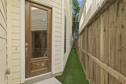6011 Truro Street #B, Houston, TX 77007 - Photo 3