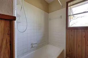 1168 Co Rd 450, Hallettsville, TX 77964 - Photo 23