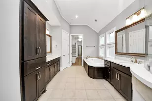 12790 Yorkstone Dr, Houston, TX 77024 - Photo 23