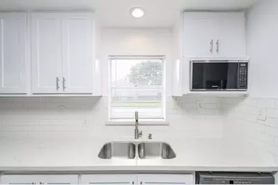 6734 Dusty Dawn Drive, Houston, TX 77086 - Photo 13