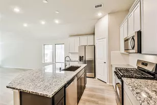558 Sand Branch, Conroe, TX 77304 - Photo 9
