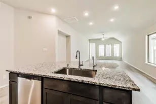 558 Sand Branch, Conroe, TX 77304 - Photo 11