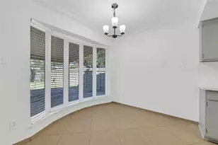 8802 Tanager St, Houston, TX 77036 - Photo 13