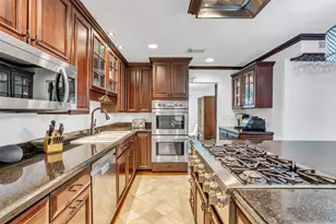 1503 Banks St, Houston, TX 77006 - Photo 13