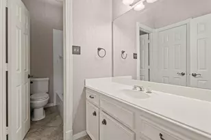 5038 Huntwick Parc Ct, Houston, TX 77069 - Photo 5