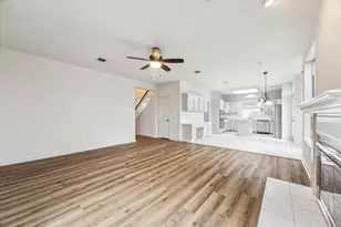 2212 Golden Sails Dr, League City, TX 77573 - Photo 9