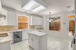 4814 Dixie Ct, Sugar Land, TX 77478 - Photo 17