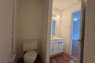 6405 Westward St, Houston, TX 77081 - Photo 15