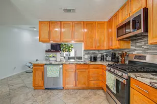 16127 Forest Way Dr, Houston, TX 77090 - Photo 15