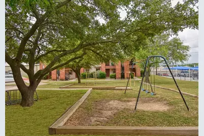 1906 S College Ave, Decatur, TX 76234 - Photo 5