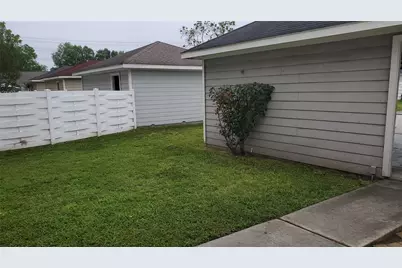 6207 Spruce Bough Court, Humble, TX 77346 - Photo 19