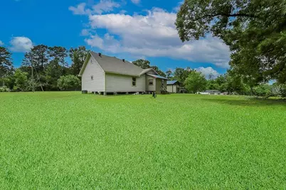 1023 Liberty Avenue Avenue, Livingston, TX 77351 - Photo 3