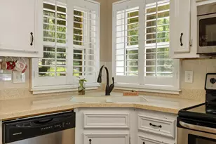 57 Lake Forest Cir, Conroe, TX 77384 - Photo 5