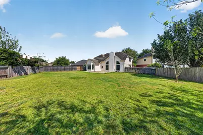 9306 Eaglewood Shadow Court, Houston, TX 77083 - Photo 9