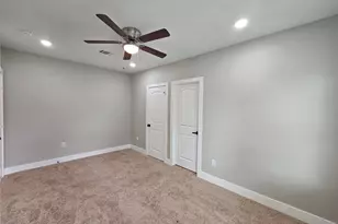 5715 Enid St, Houston, TX 77009 - Photo 27